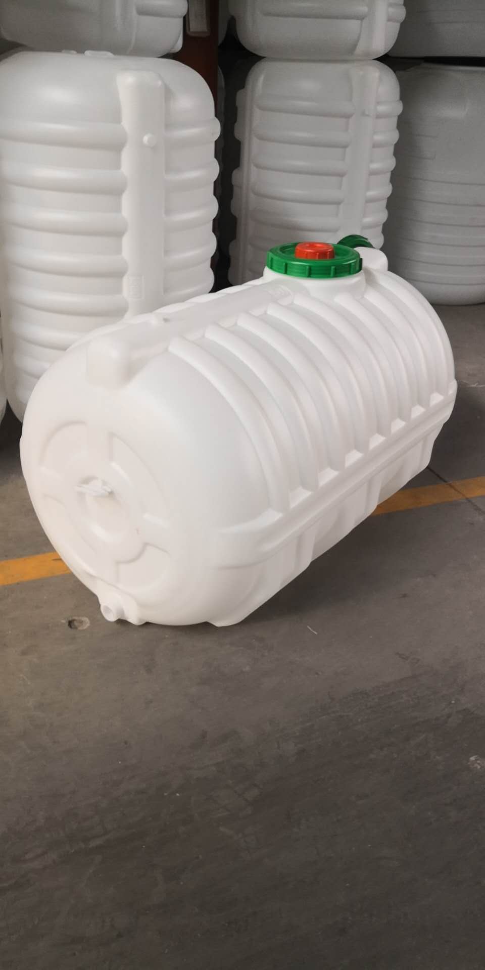 1噸塑料桶，1噸塑料水塔