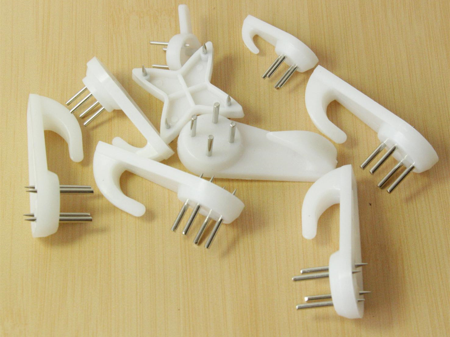 無(wú)痕掛鉤好不好?怎么使用?無(wú)痕掛鉤種類及使用注意事項(xiàng)詳解(圖1)