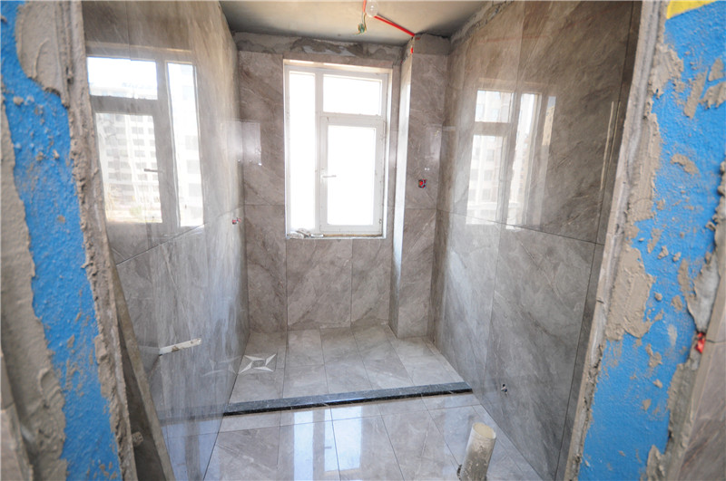 施工場(chǎng)景(圖1)